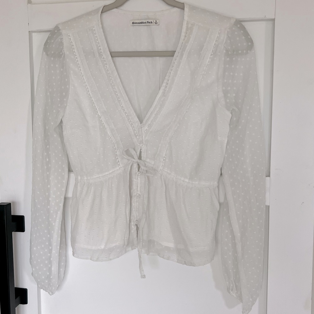 A&F smocked waist top with long sleeves
